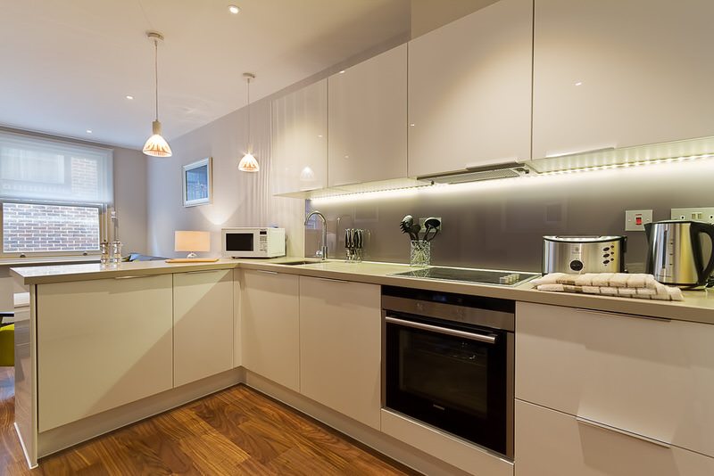 21 Lovat Lane London Serviced Apartments
