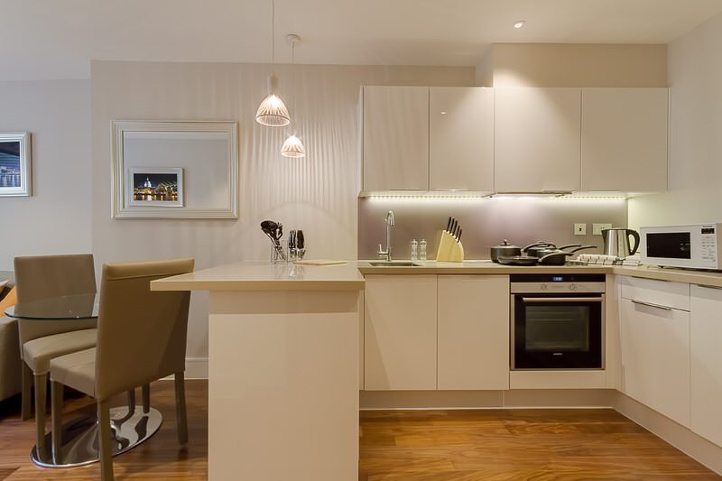 21 Lovat Lane London Serviced Apartments