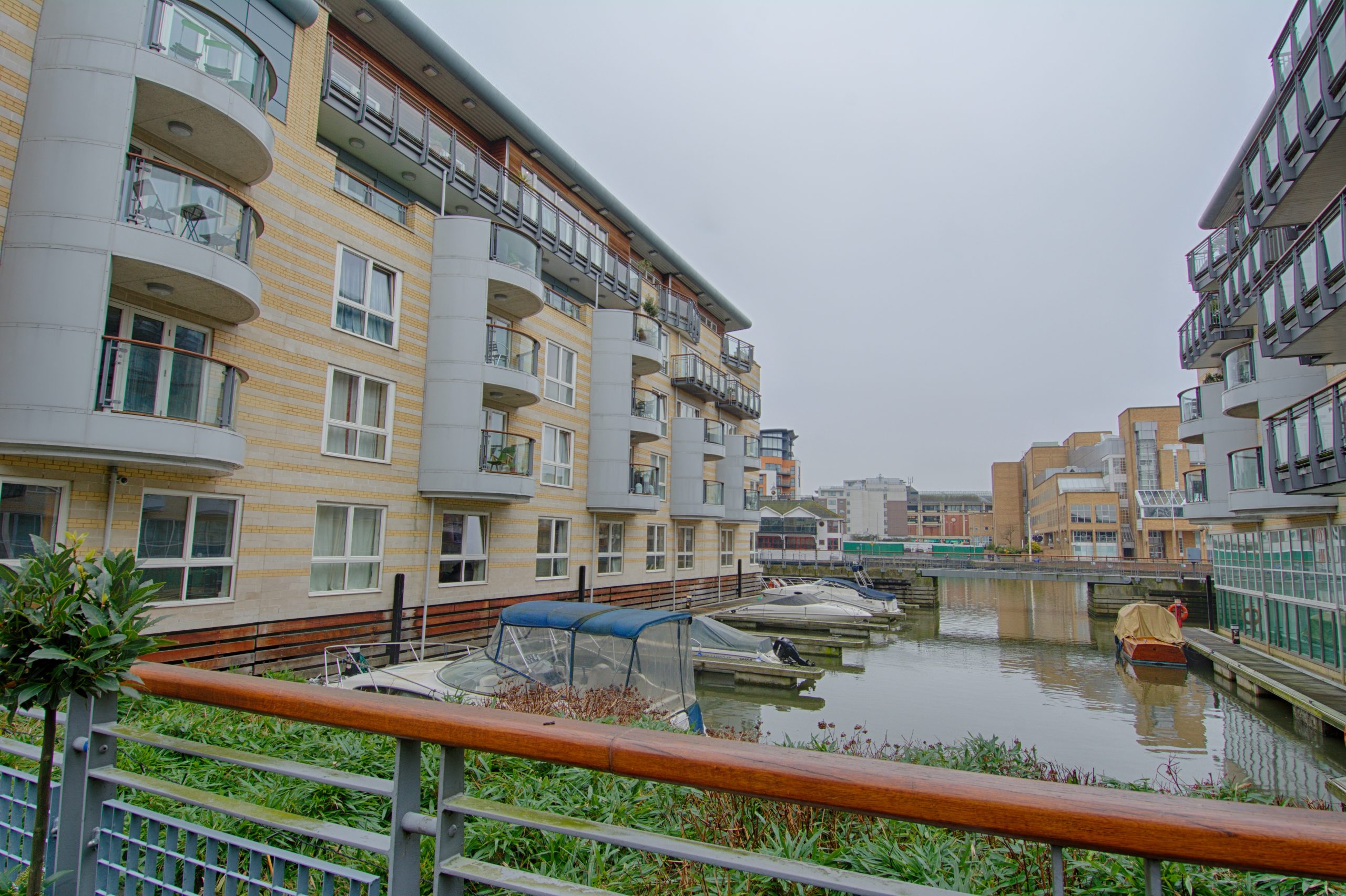 Marina Place, Kingston Upon Thames London Serviced Apartments